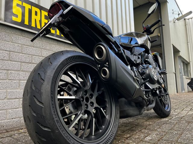 honda - cb-1000-r-black-edition