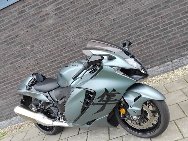 suzuki - gsx-r-1300-hayabusa
