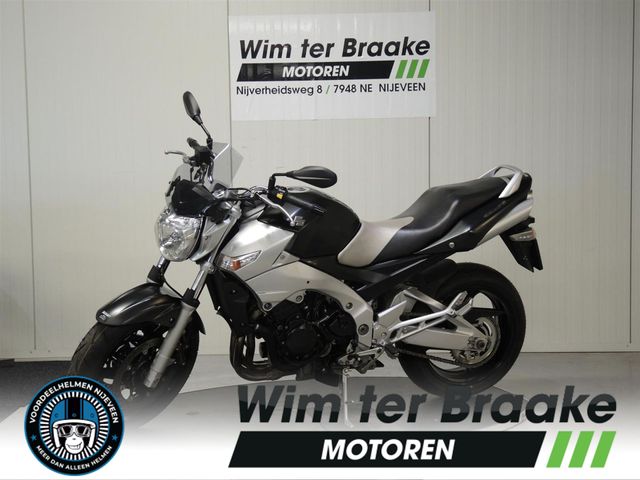 suzuki - gsr-600