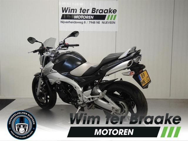 suzuki - gsr-600