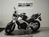SUZUKI GSR 600