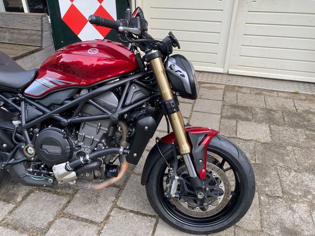 benelli - 752-s