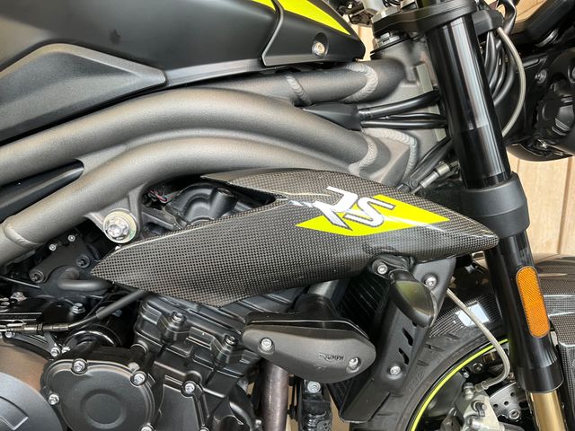 triumph - speed-triple-rs