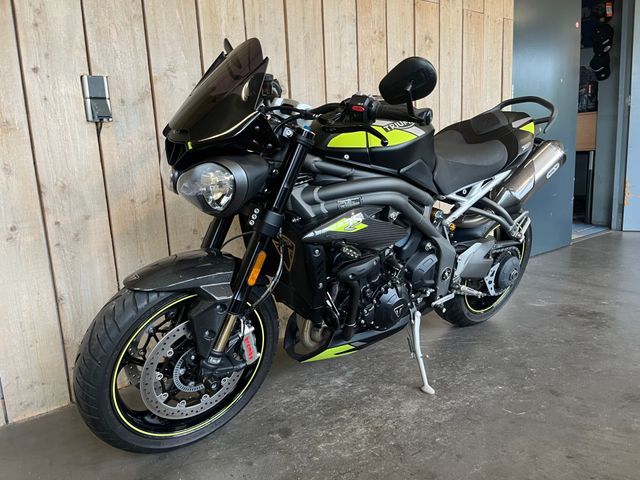 triumph - speed-triple-rs