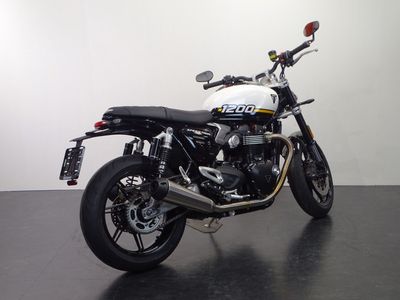 TRIUMPH SPEED TWIN 1200 – foto 2