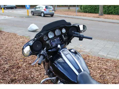 HARLEY-DAVIDSON STREET GLIDE SPECIAL 114 – foto 4