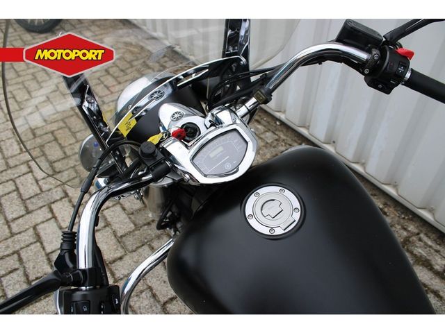 yamaha - xvs-1300-a-midnight-star