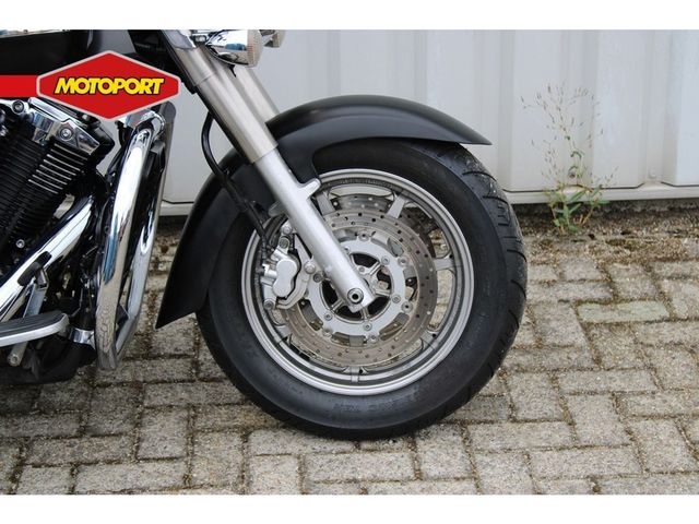 yamaha - xvs-1300-a-midnight-star
