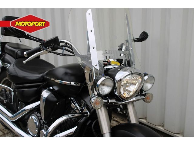 yamaha - xvs-1300-a-midnight-star