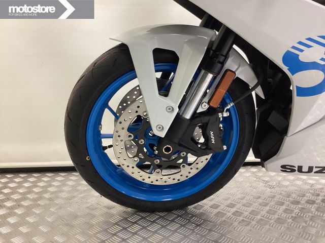 suzuki - gsx-8r