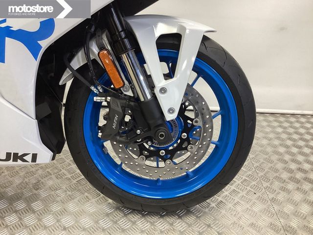 suzuki - gsx-8r