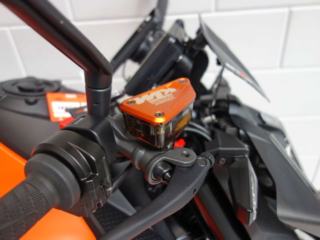 ktm - 990-duke