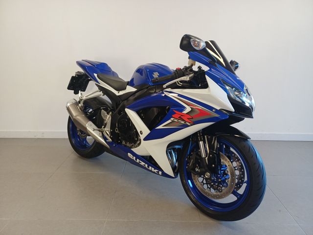 suzuki - gsx-r-750
