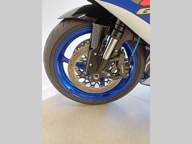 suzuki - gsx-r-750