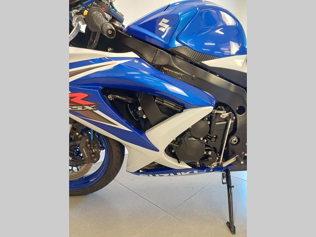 suzuki - gsx-r-750