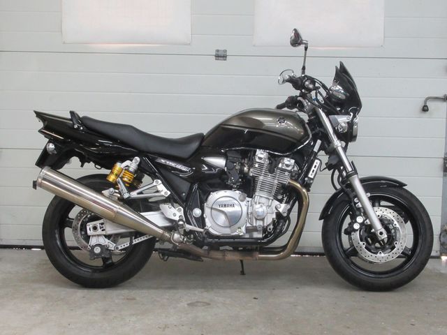 yamaha - xjr-1300