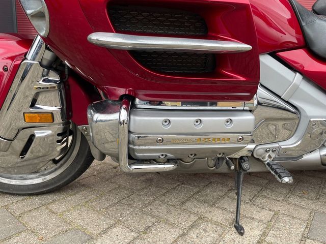 honda - gl-1800-goldwing-c-abs