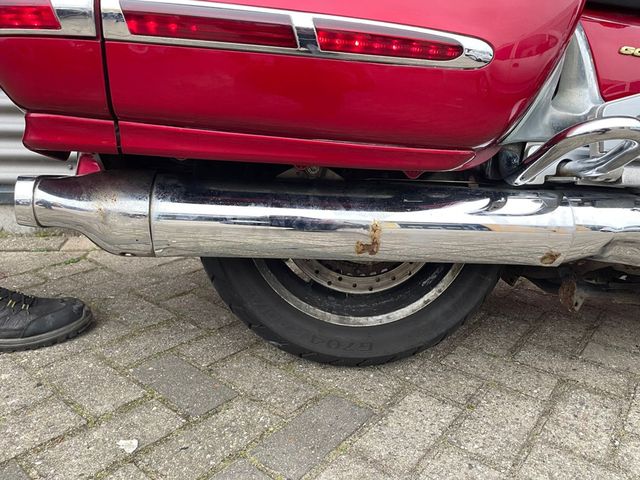 honda - gl-1800-goldwing-c-abs