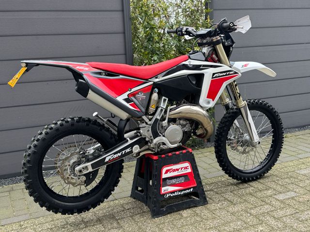fantic - xe-125-2t