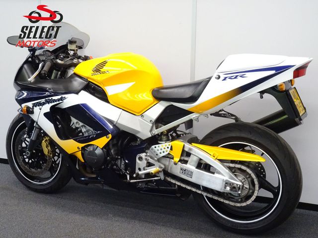honda - cbr-900-rr-fireblade