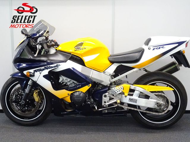 honda - cbr-900-rr-fireblade
