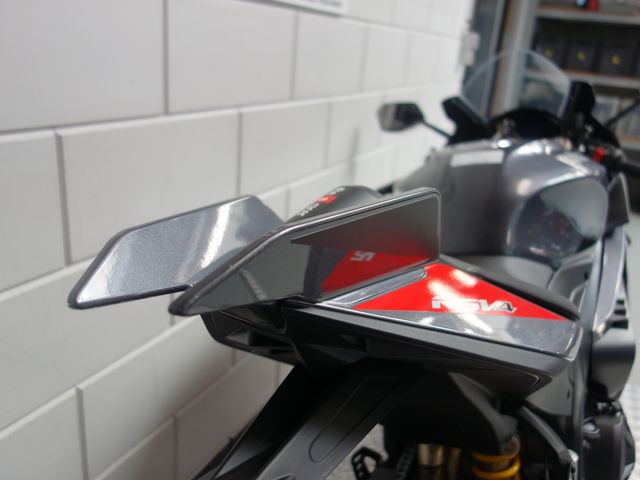 aprilia - rsv-4-r