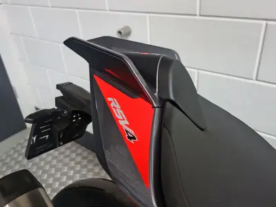 APRILIA RSV 4 R – foto 4