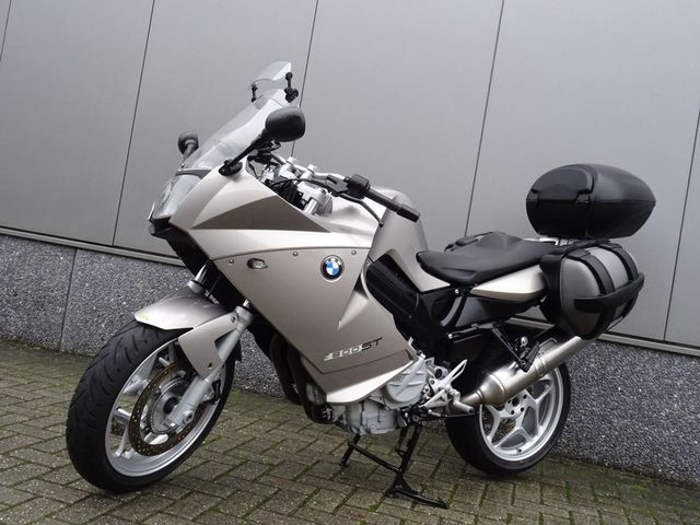 bmw - f-800-st