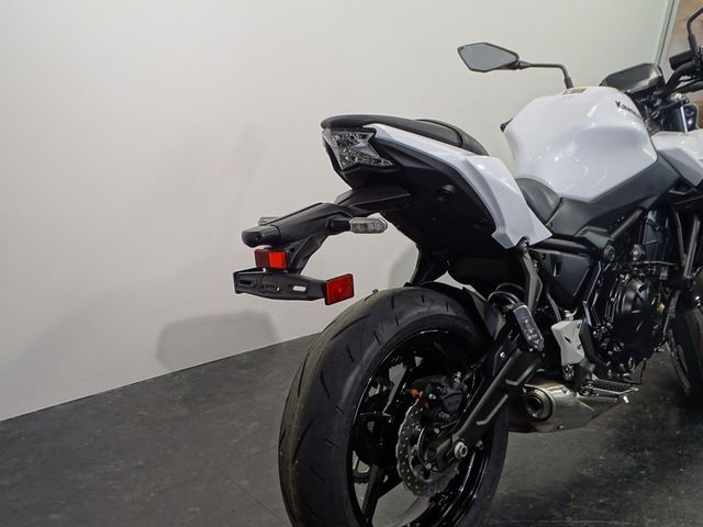 kawasaki - z650
