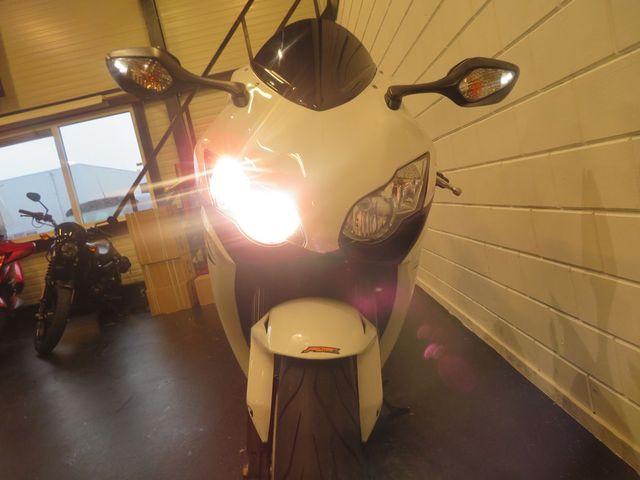 honda - cbr-1000-rr-fireblade