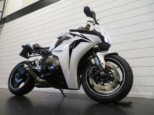 honda - cbr-1000-rr-fireblade