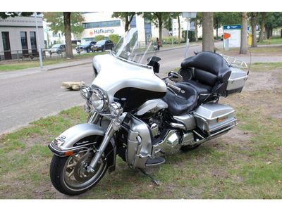 HARLEY-DAVIDSON ELECTRA GLIDE ULTRA CLASSIC FLHTCUI – foto 3