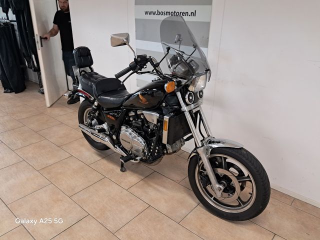 honda - vf-750-c-magna