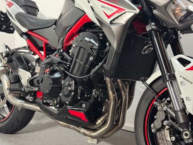 kawasaki - z900