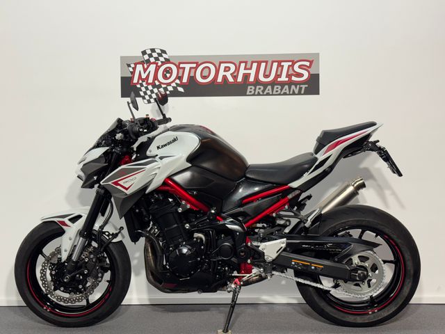 kawasaki - z900