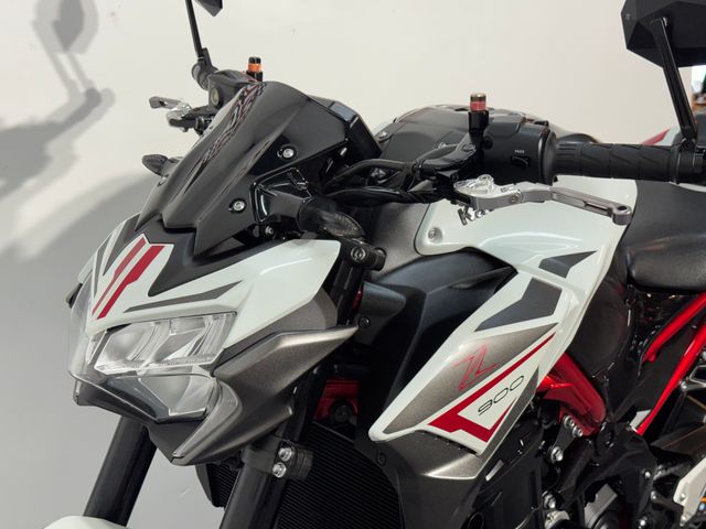 kawasaki - z900