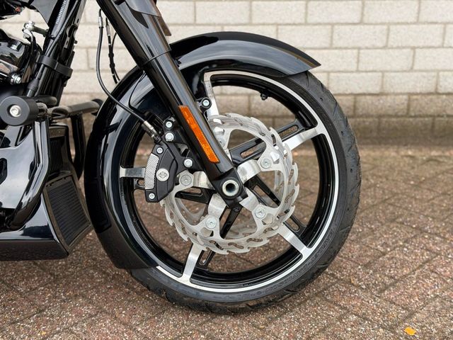 harley-davidson - street-glide