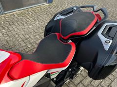 MV Agusta Turismo Veloce 800 RC SCS Limited 2025 nieuw – foto 11 van 17