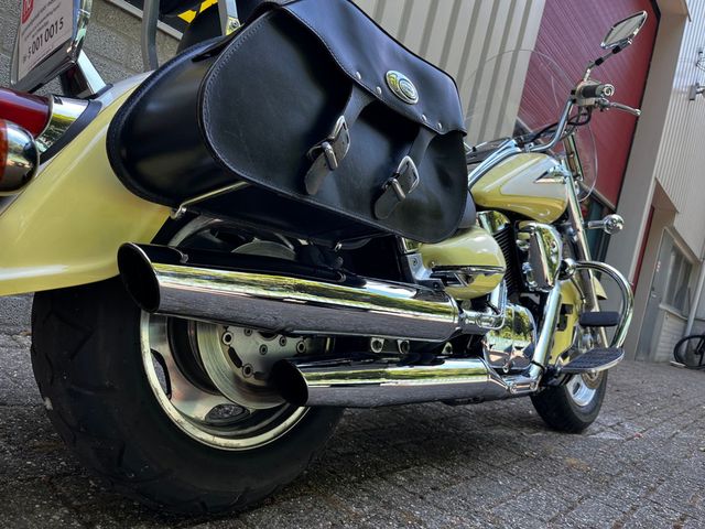 suzuki - vl-1500-lc-intruder