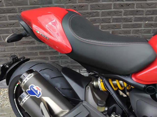 ducati - monster-1200