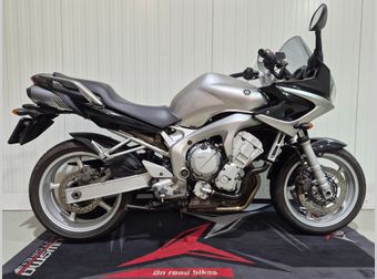 Yamaha FZS 600 Fazer 2004 occasion