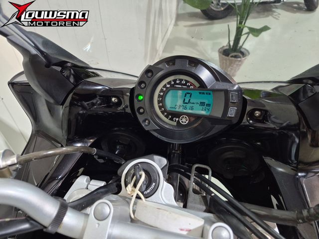 yamaha - fzs-600-fazer