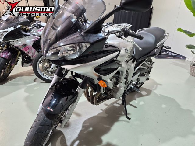 yamaha - fzs-600-fazer
