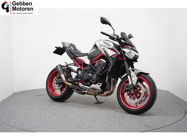 kawasaki - z900