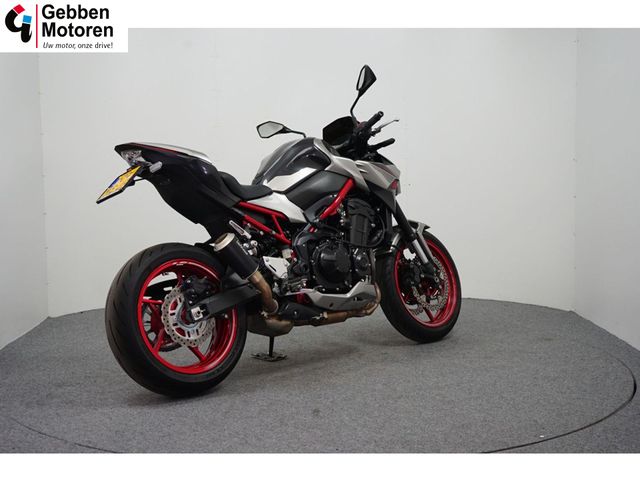 kawasaki - z900
