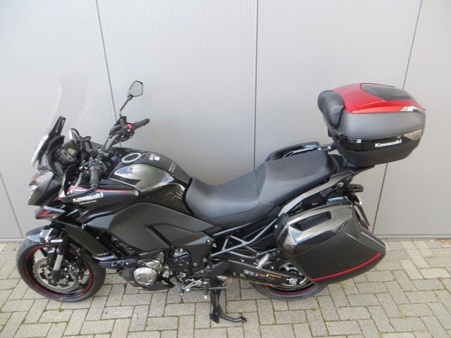 kawasaki - versys-1000-grand-tourer