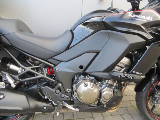 kawasaki - versys-1000-grand-tourer