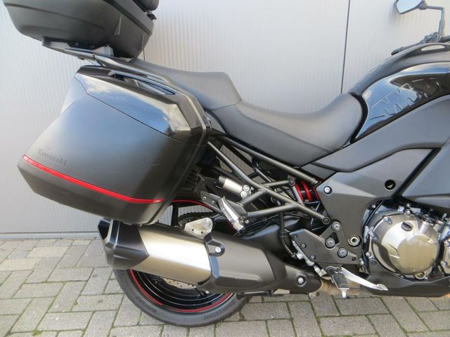 kawasaki - versys-1000-grand-tourer
