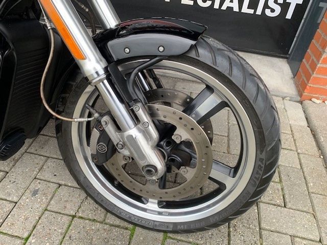 harley-davidson - v-rod-muscle-vrscf