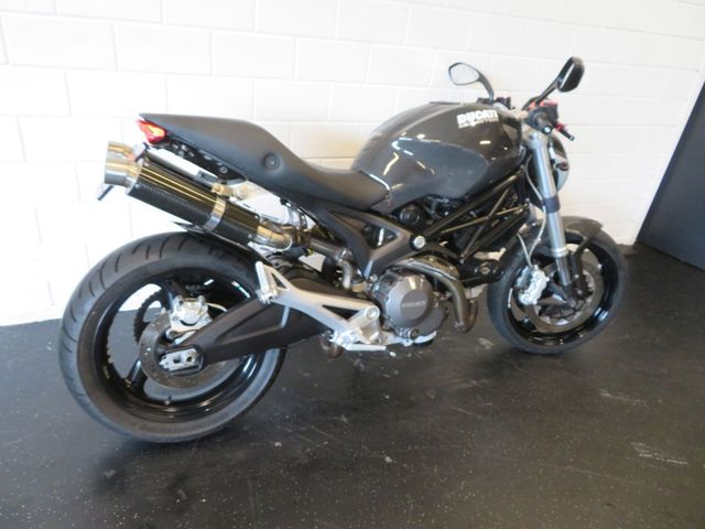 ducati - monster-696